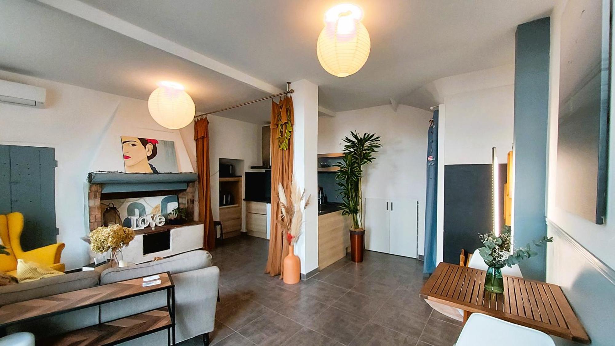 L'Appartement De L'Arche Châteauneuf-de-Gadagne Eksteriør billede